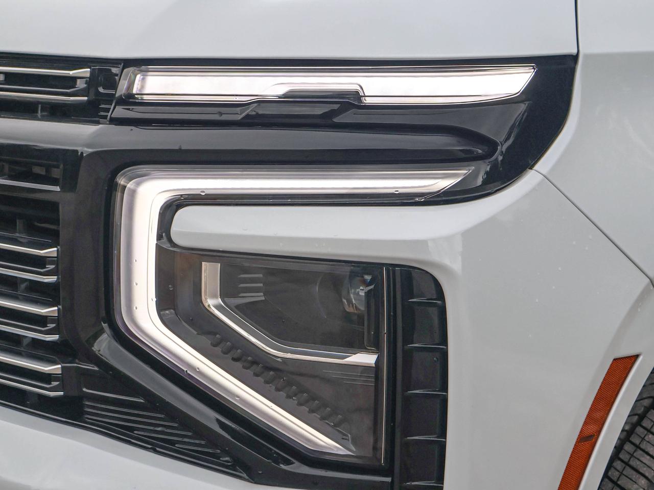 2026 Chevrolet Suburban High Country Photo