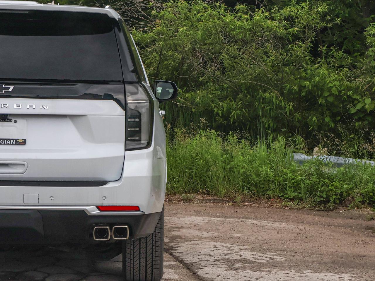 2026 Chevrolet Suburban High Country Photo