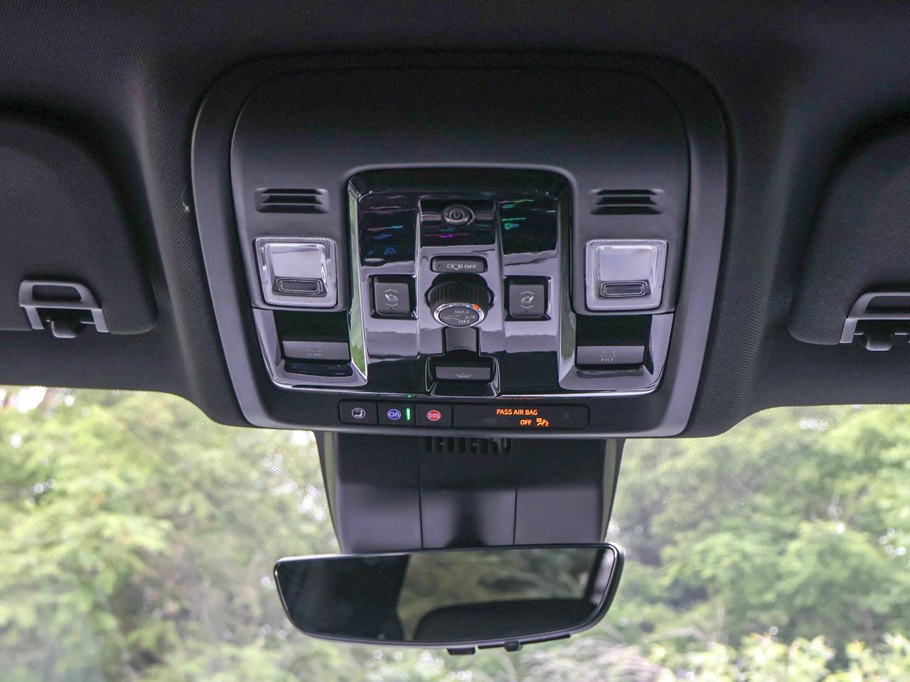 2026 Chevrolet Suburban High Country Photo