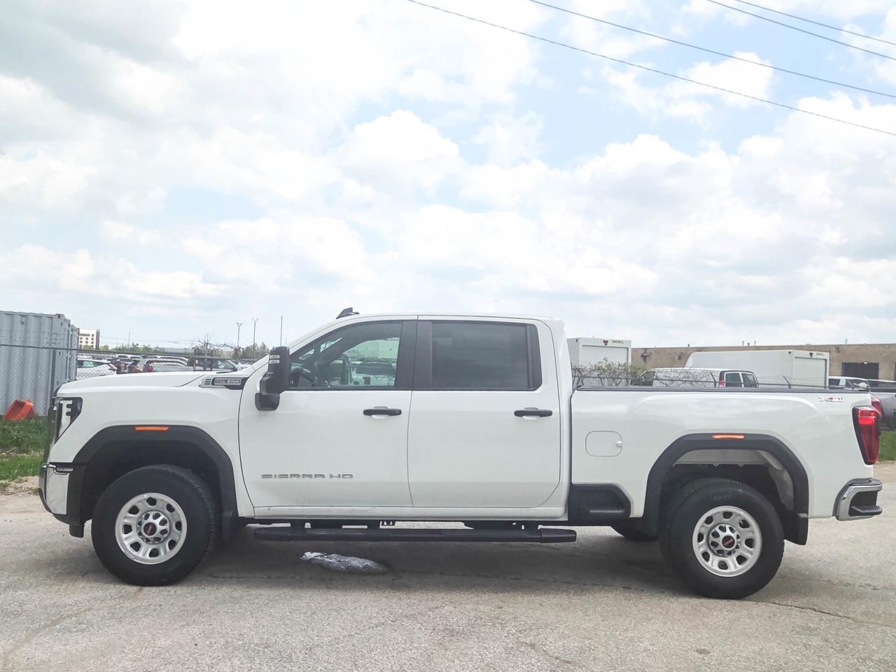 2026 GMC SIERRA 2500HD Pro Photo