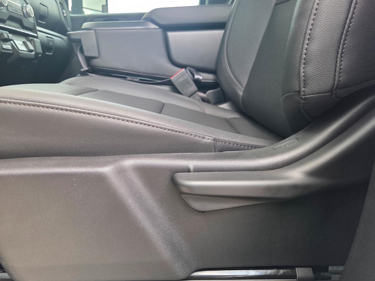 2026 GMC SIERRA 2500HD Pro Photo