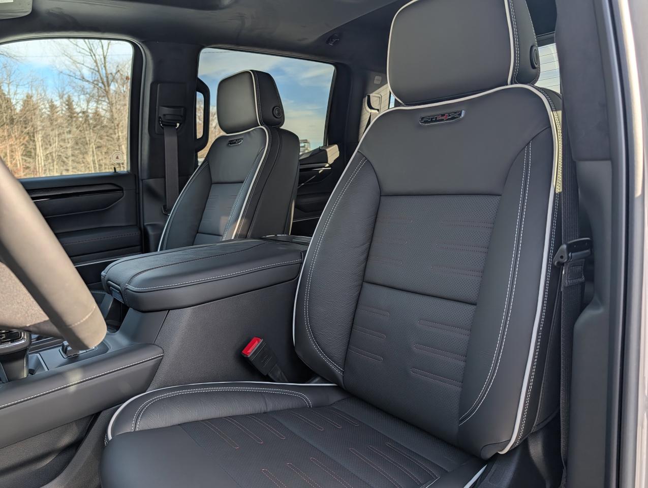 2026 GMC Sierra 1500 AT4X Photo