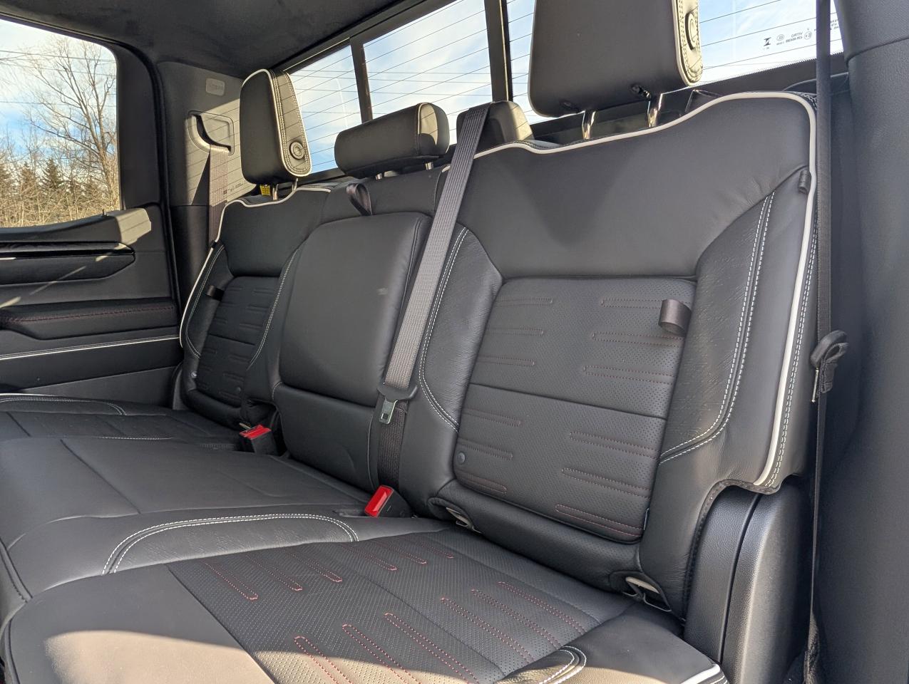 2026 GMC Sierra 1500 AT4X Photo