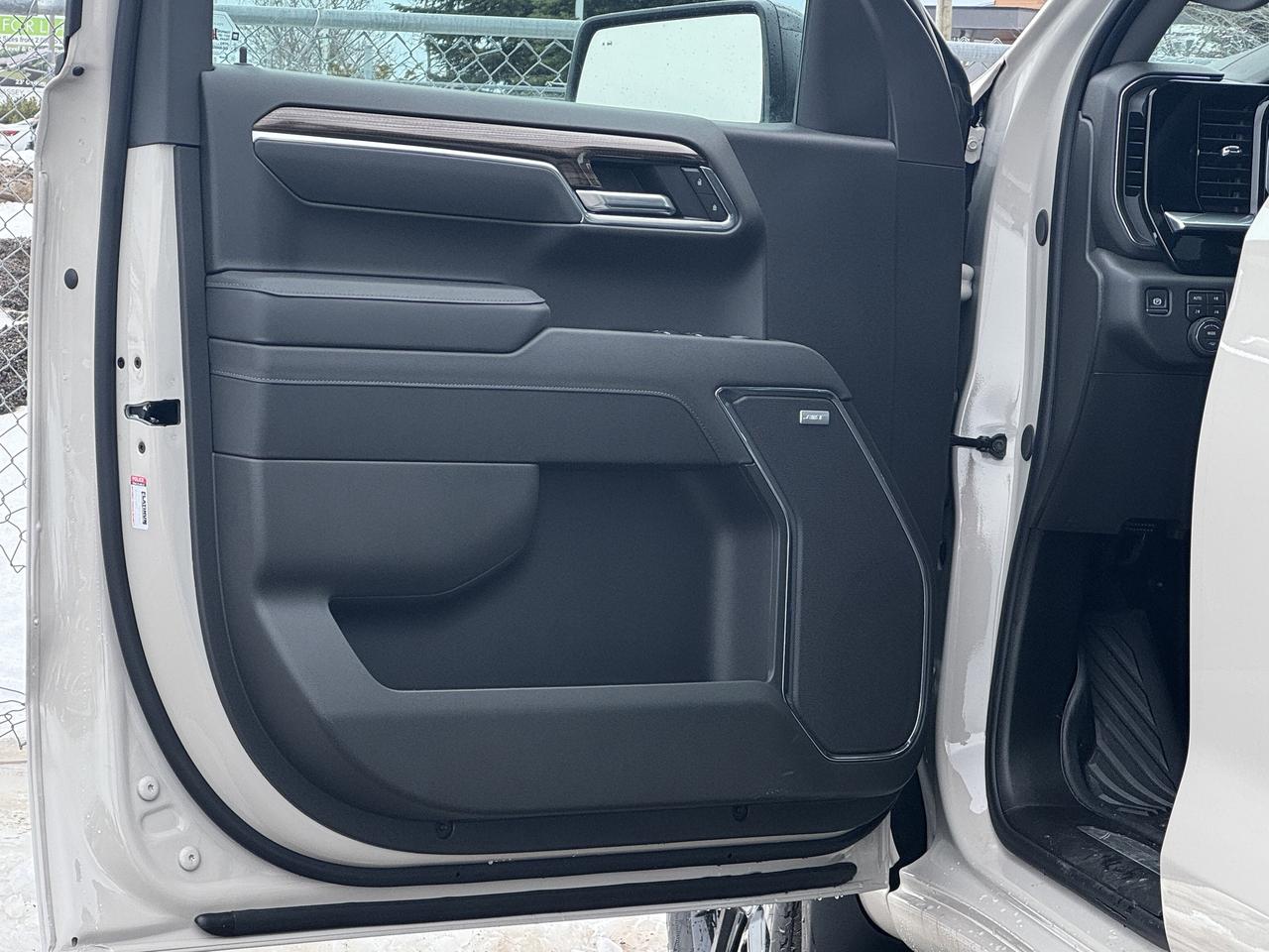 2026 Chevrolet Silverado 1500 RST Photo