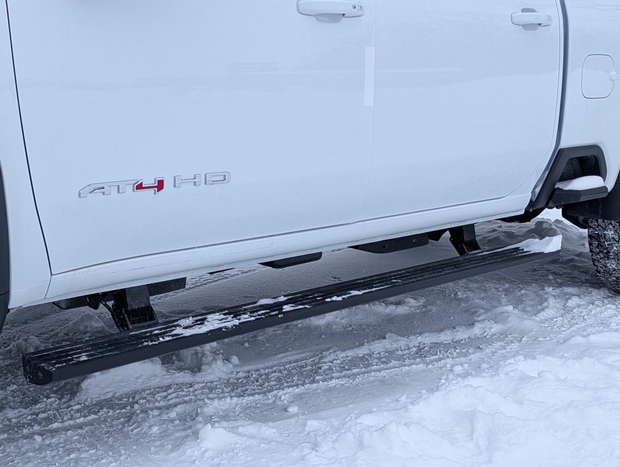 2026 GMC Sierra 3500HD AT4 Photo4