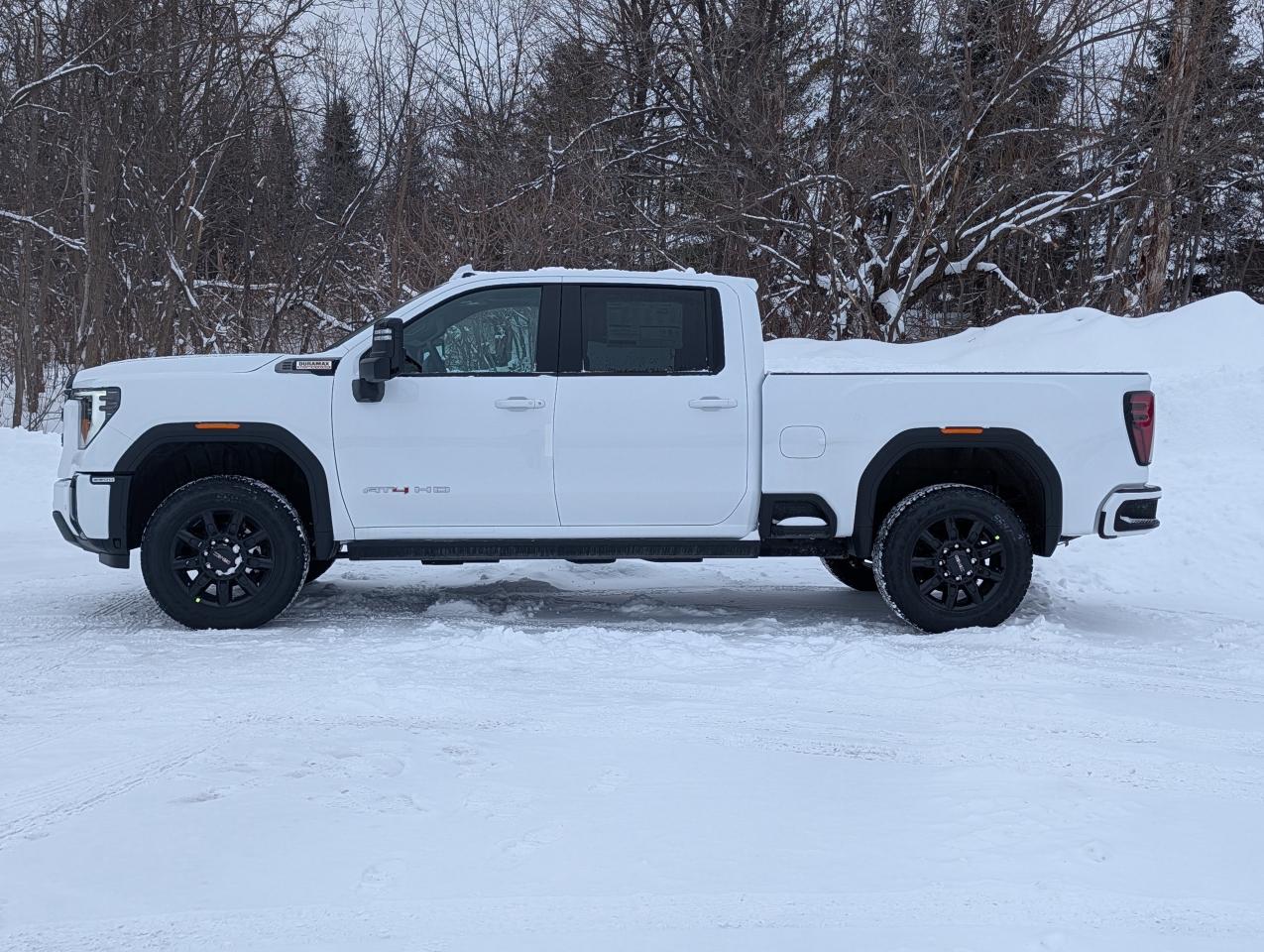 2026 GMC Sierra 3500HD AT4 Photo