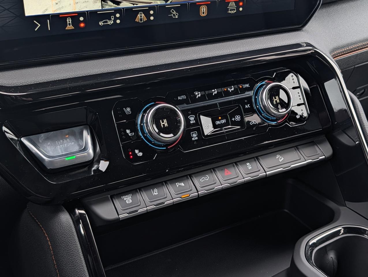 2026 GMC Sierra 3500HD AT4 Photo