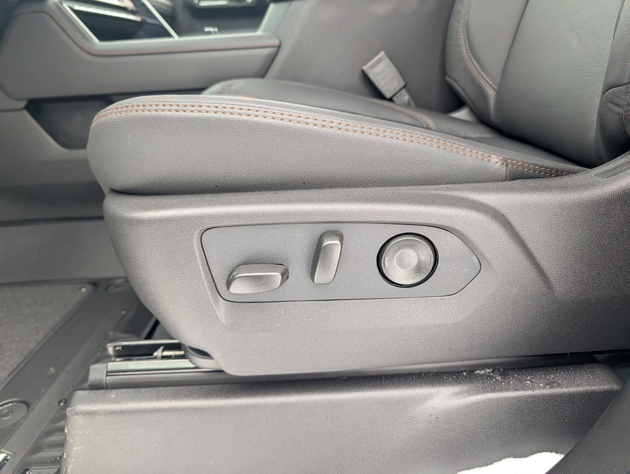 2026 GMC Sierra 3500HD AT4 Photo