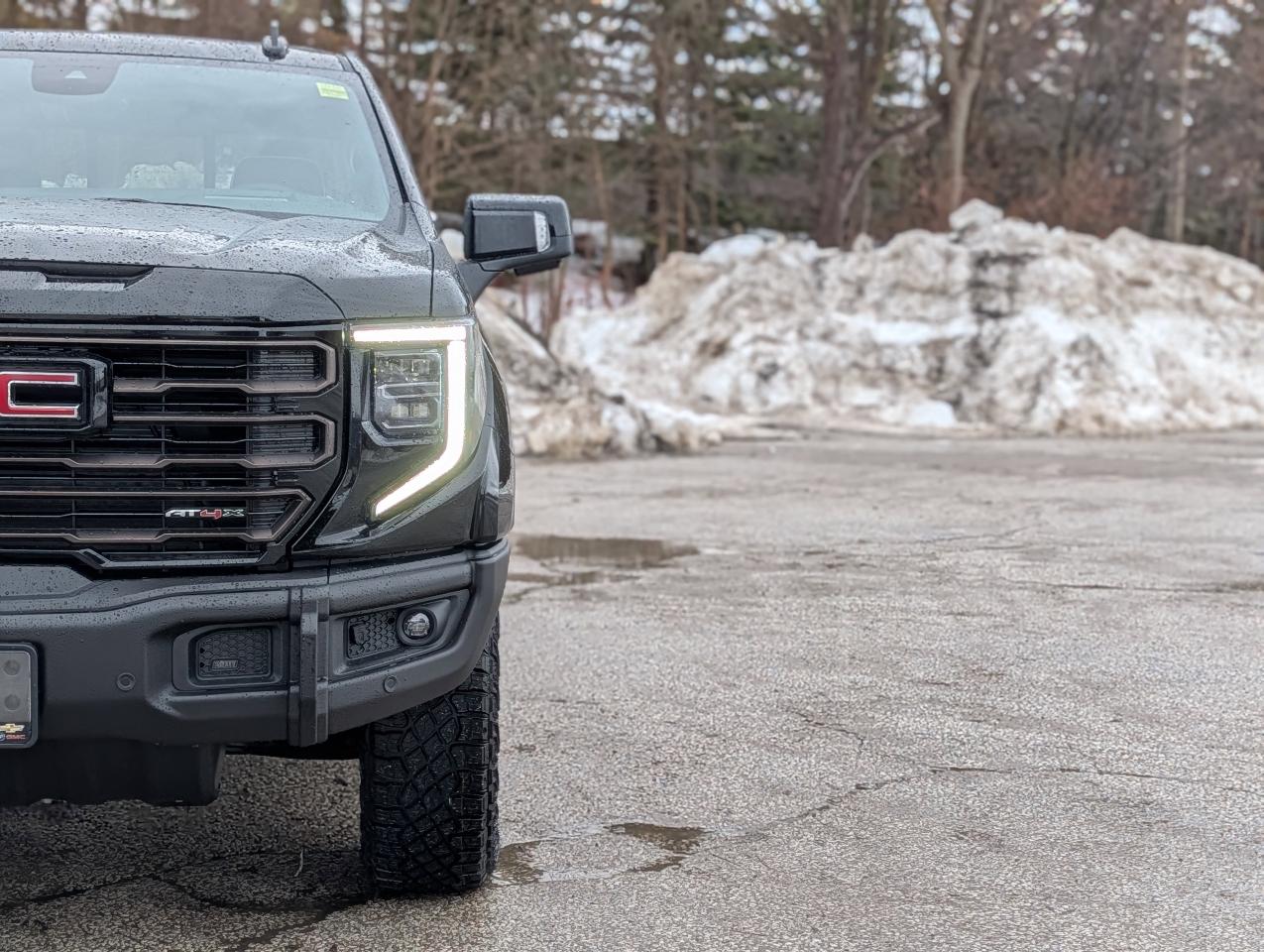 2026 GMC Sierra 1500 AT4X Photo