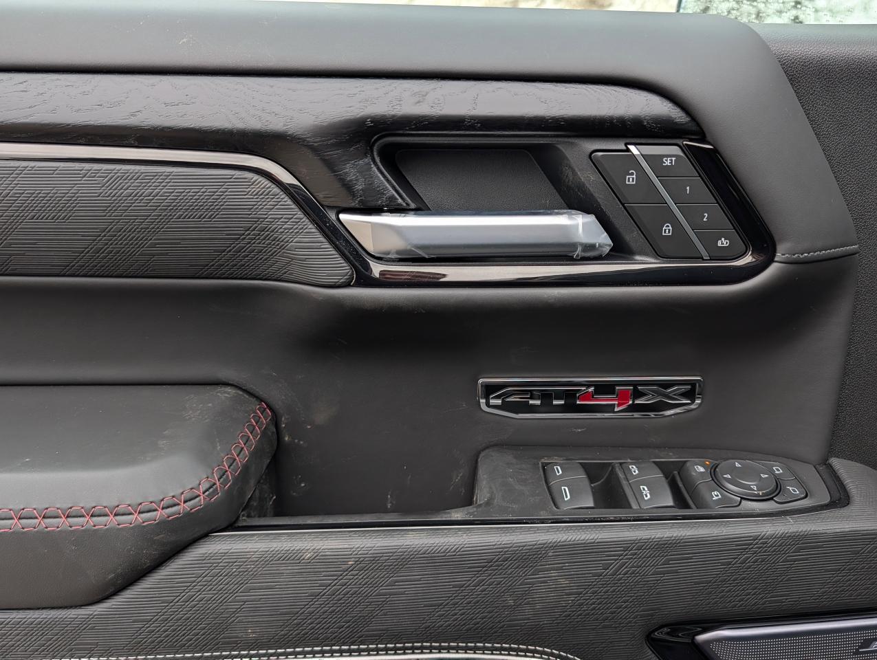 2026 GMC Sierra 1500 AT4X Photo