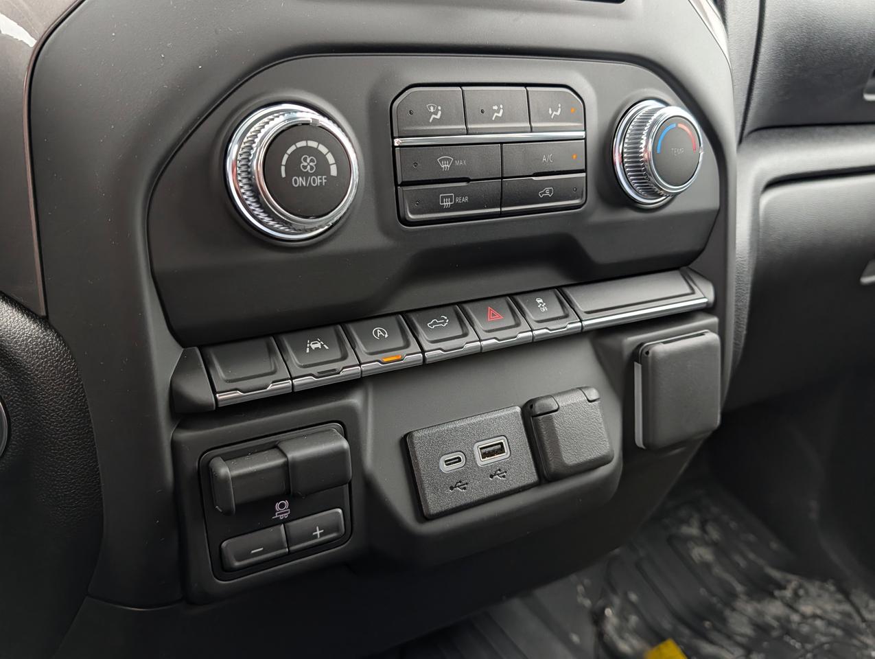 2026 GMC Sierra 1500 PRO Photo