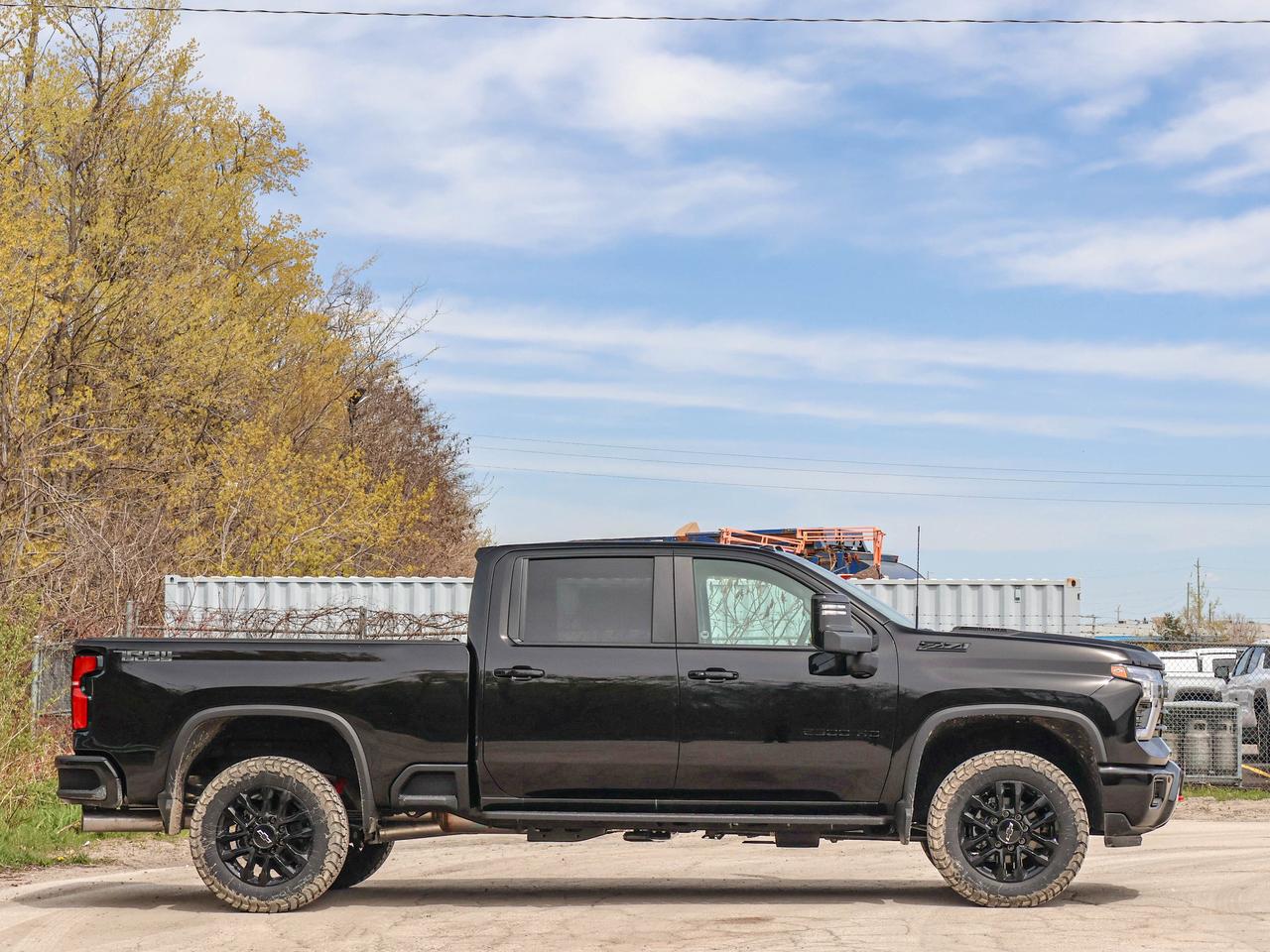 2026 Chevrolet SILVERADO 2500HD LT Photo4