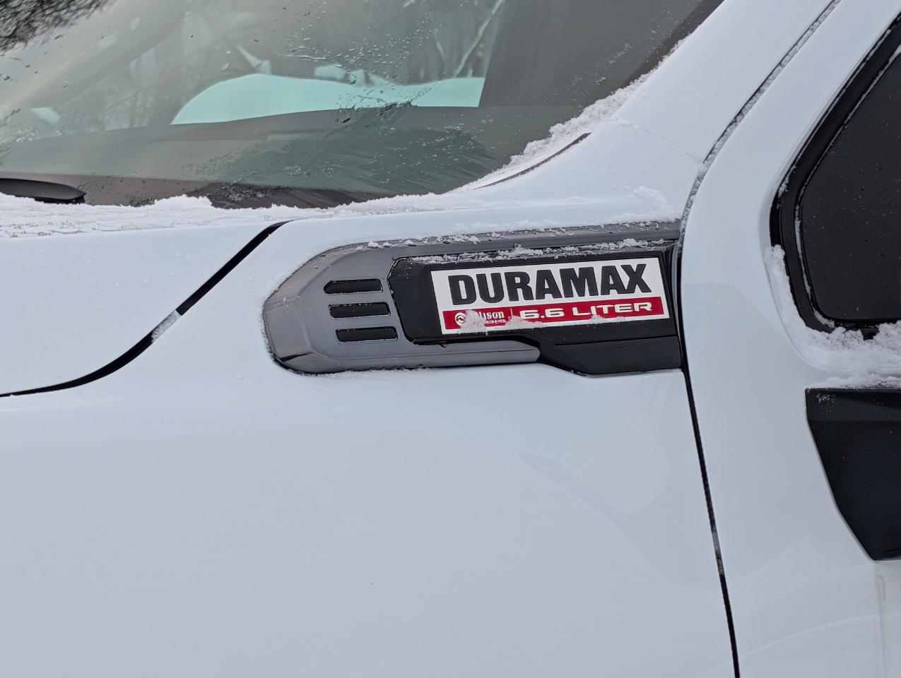 2026 GMC SIERRA 2500HD AT4 Photo3