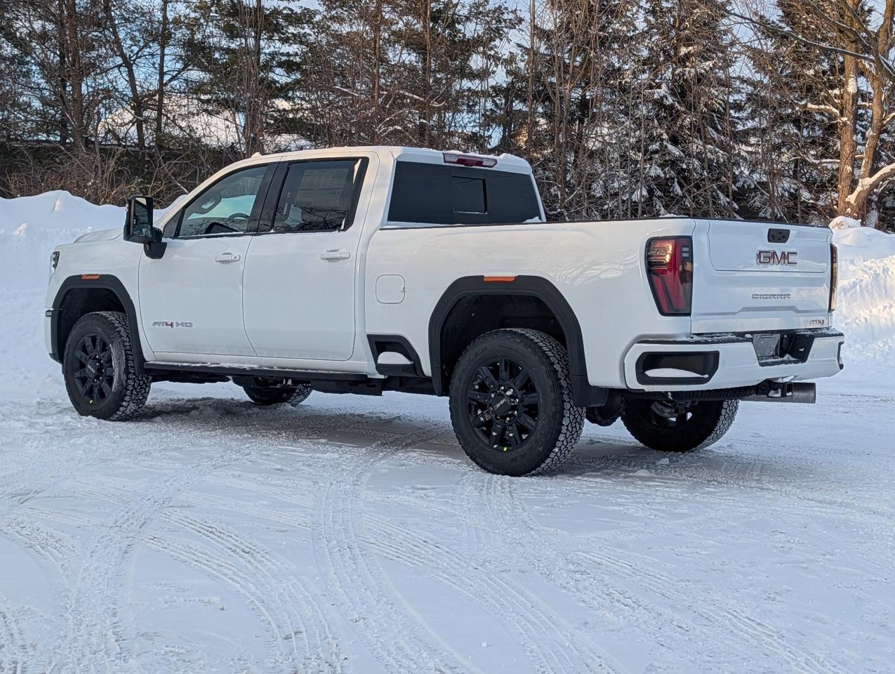 2026 GMC SIERRA 2500HD AT4 Photo