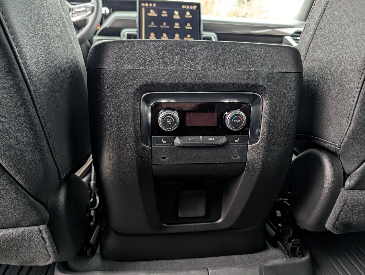 2026 GMC Yukon Elevation Photo