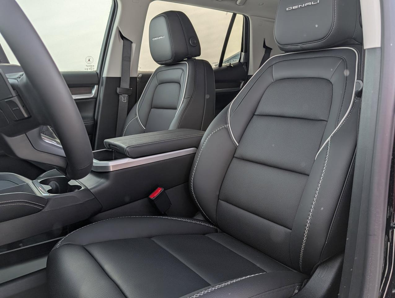 2026 GMC Terrain AWD Denali Photo