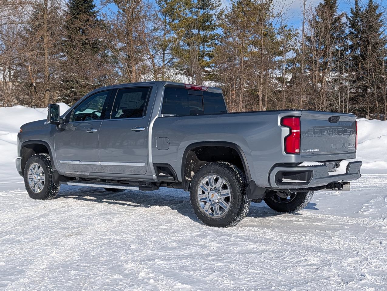 2026 Chevrolet SILVERADO 2500HD High Country Photo