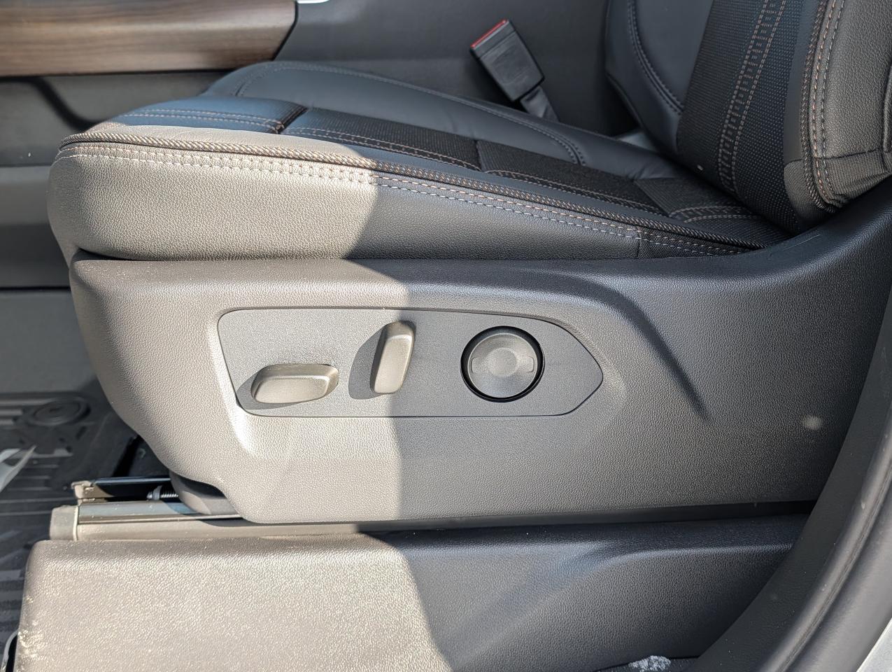 2026 Chevrolet SILVERADO 2500HD High Country Photo