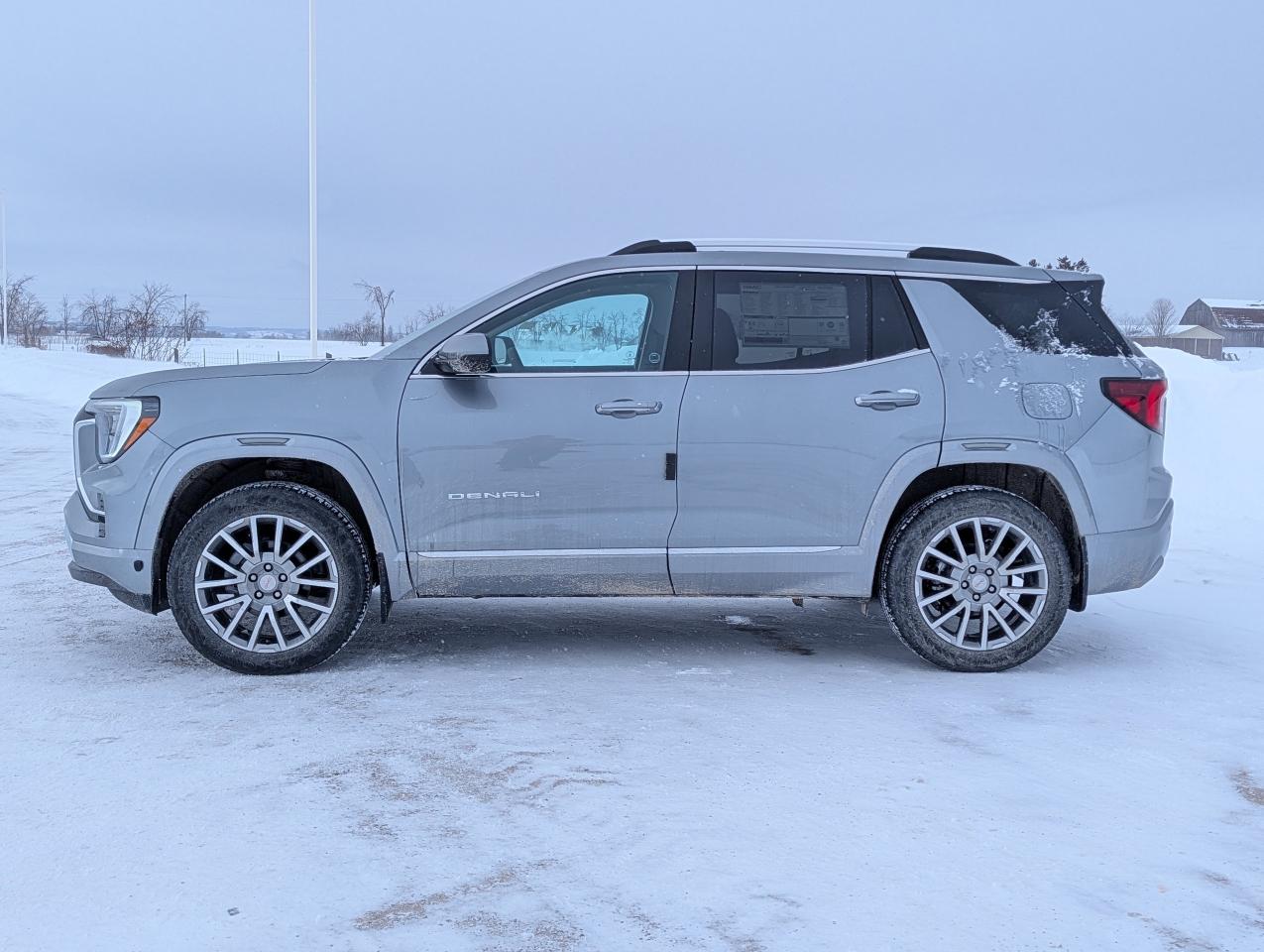 2026 GMC Terrain AWD Denali Photo4