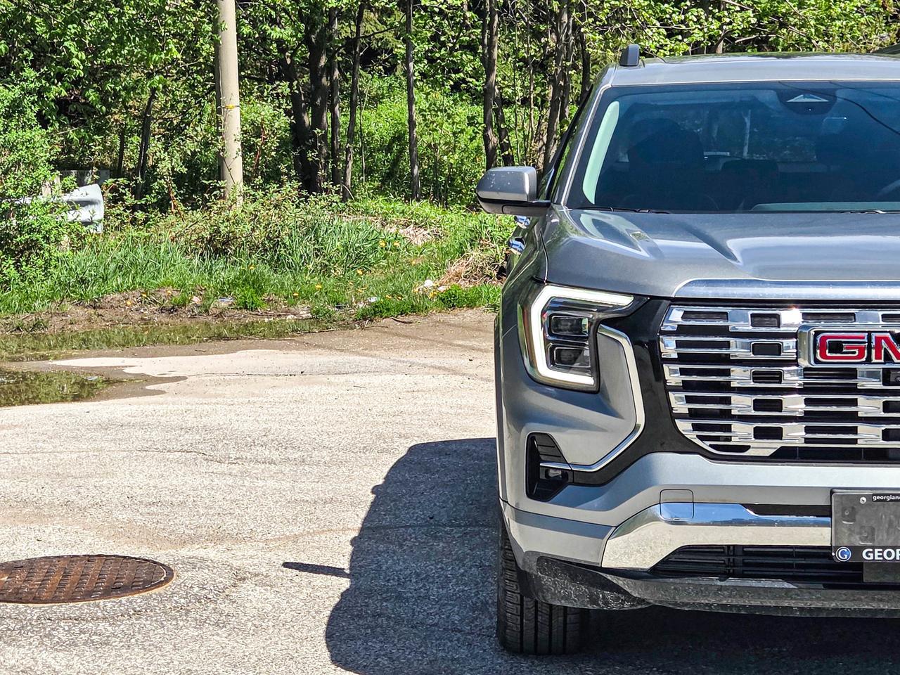 2026 GMC Terrain AWD Denali Photo4