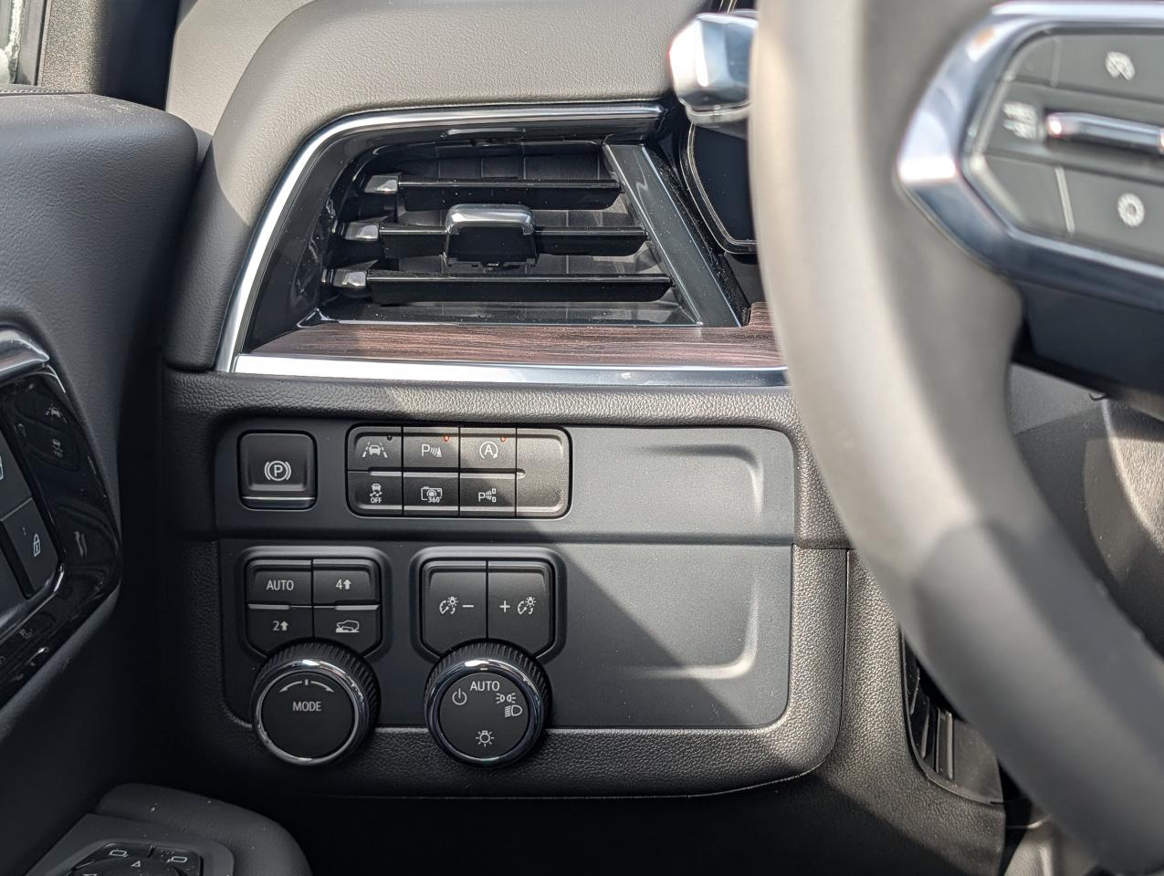 2026 Chevrolet Tahoe LS Photo