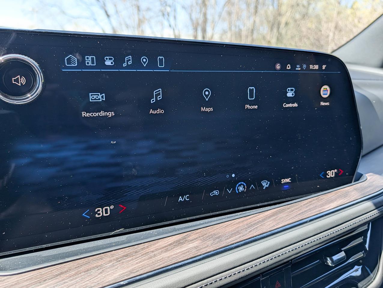 2026 Chevrolet Tahoe LS Photo