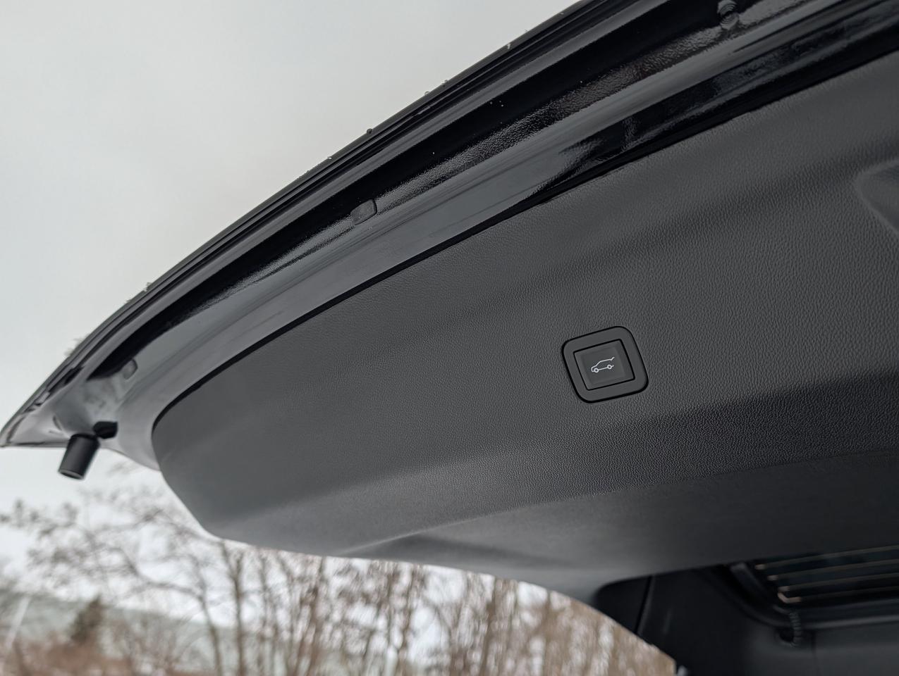 2026 GMC Yukon Denali Photo