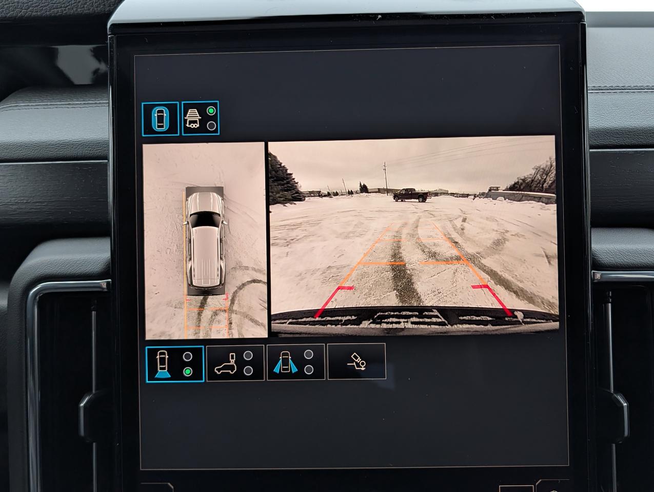 2026 GMC Yukon Denali Photo