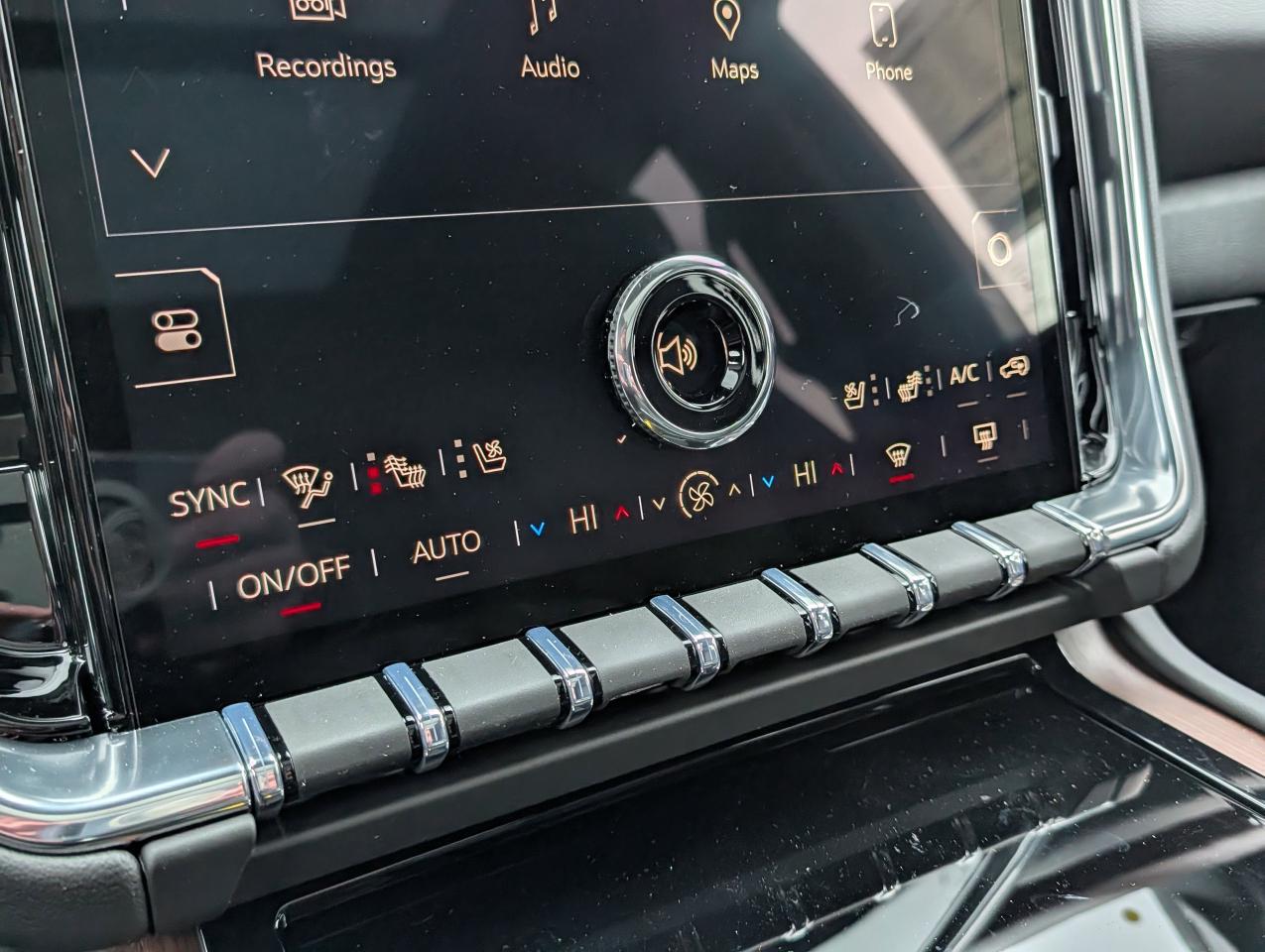 2026 GMC Yukon Denali Photo