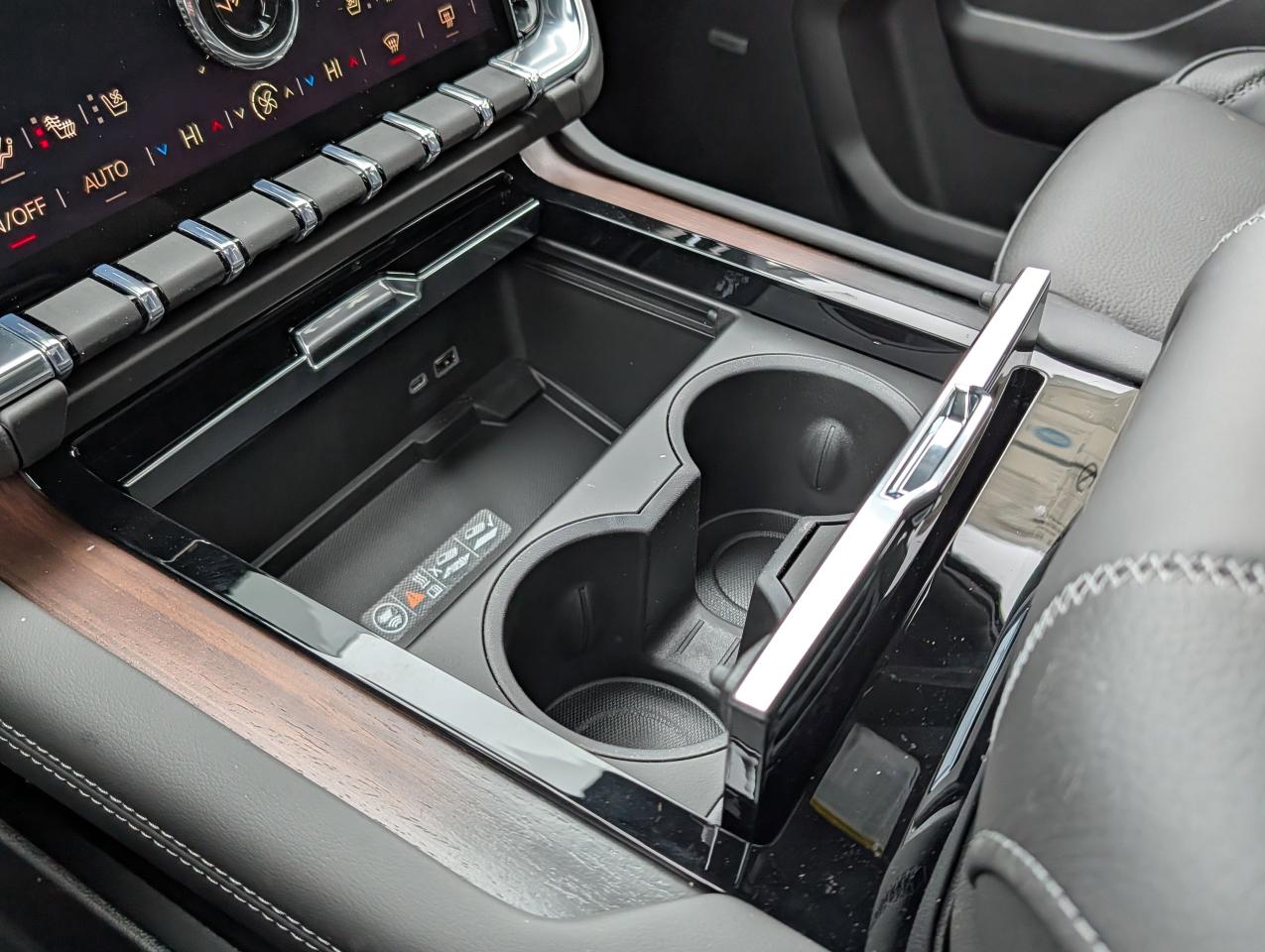 2026 GMC Yukon Denali Photo