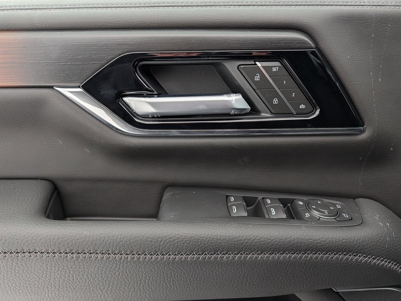 2026 GMC Yukon Denali Photo