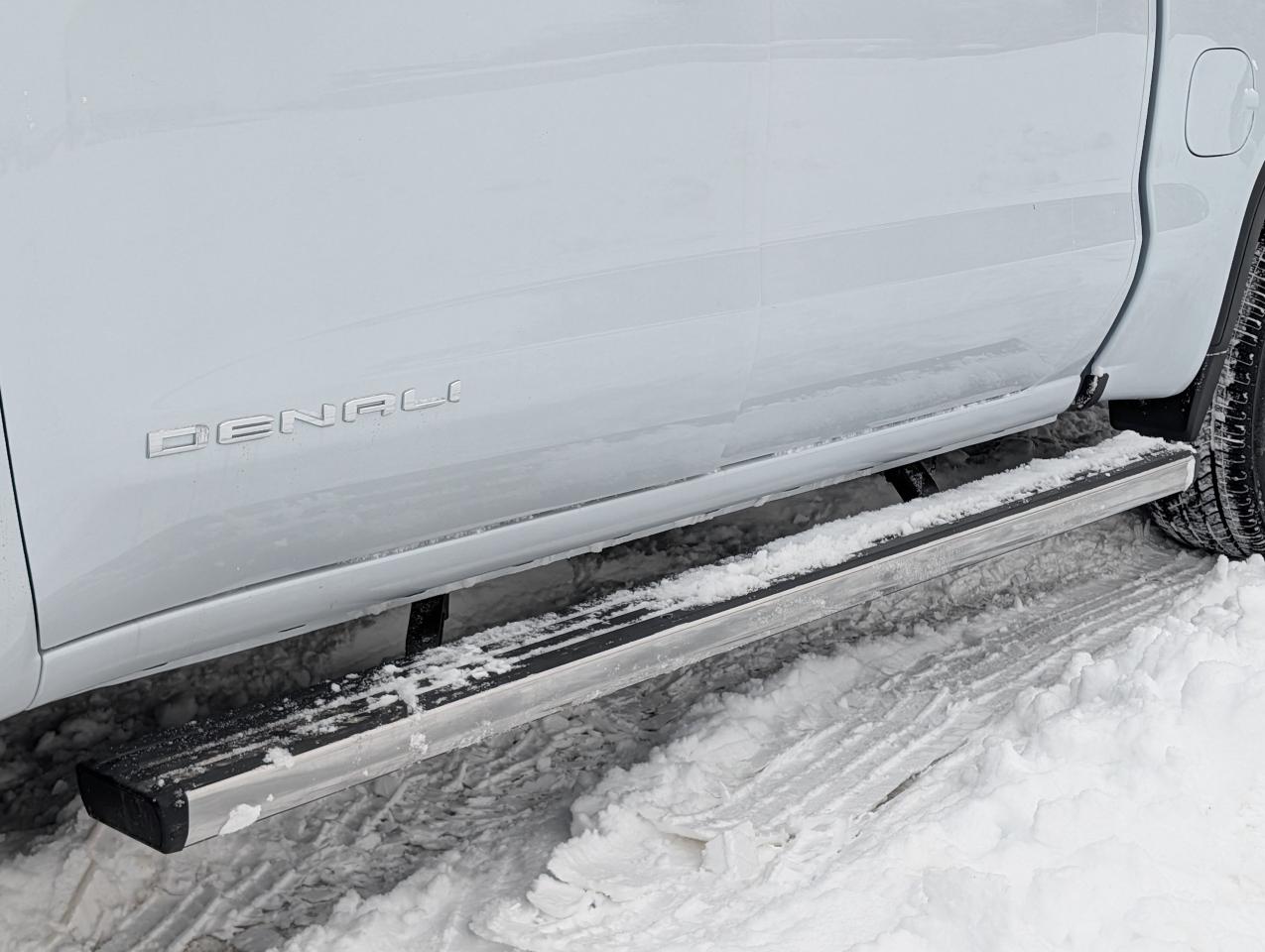 2026 GMC Sierra 1500 Denali Photo3