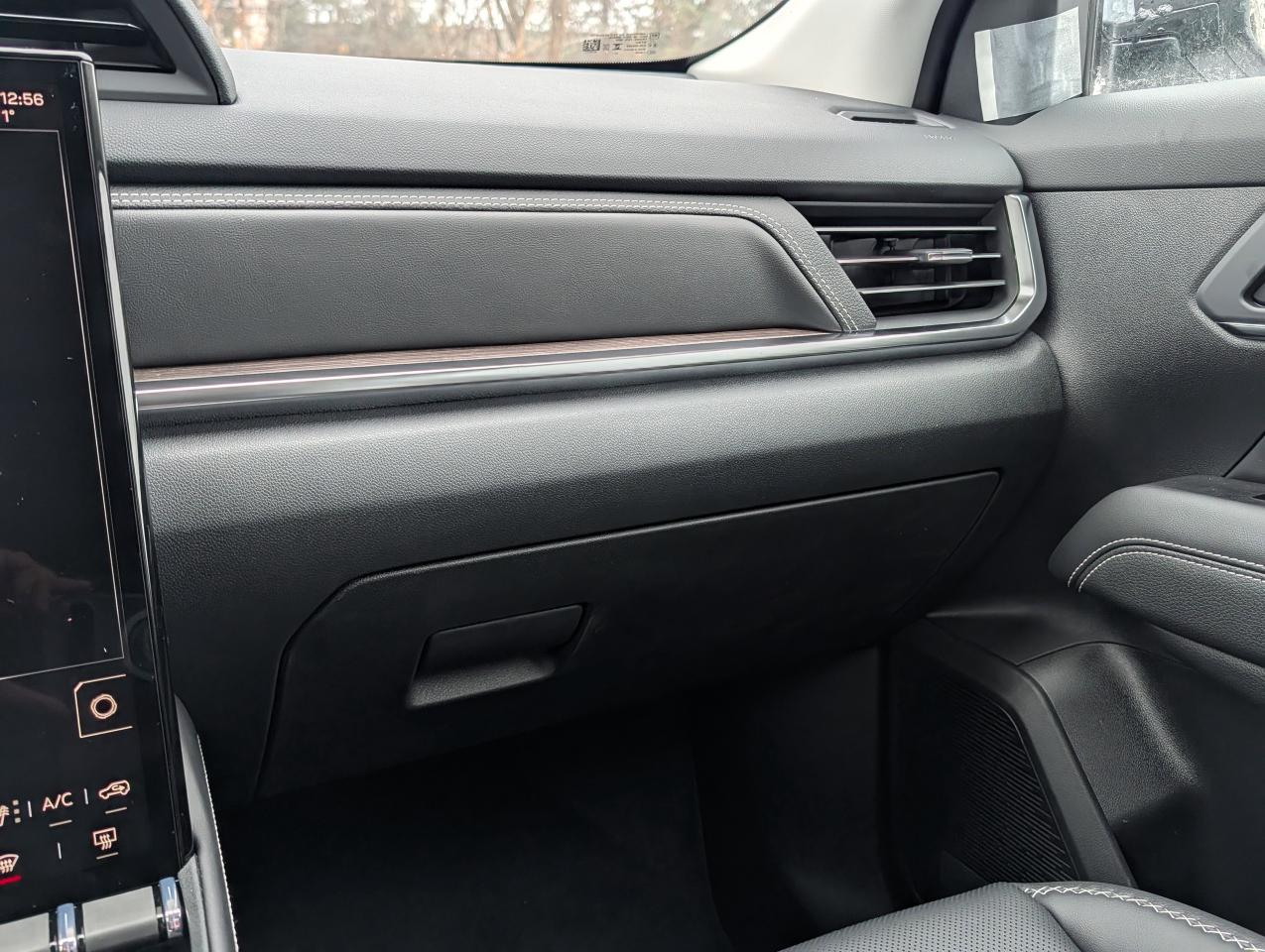 2026 GMC Terrain AWD Denali Photo