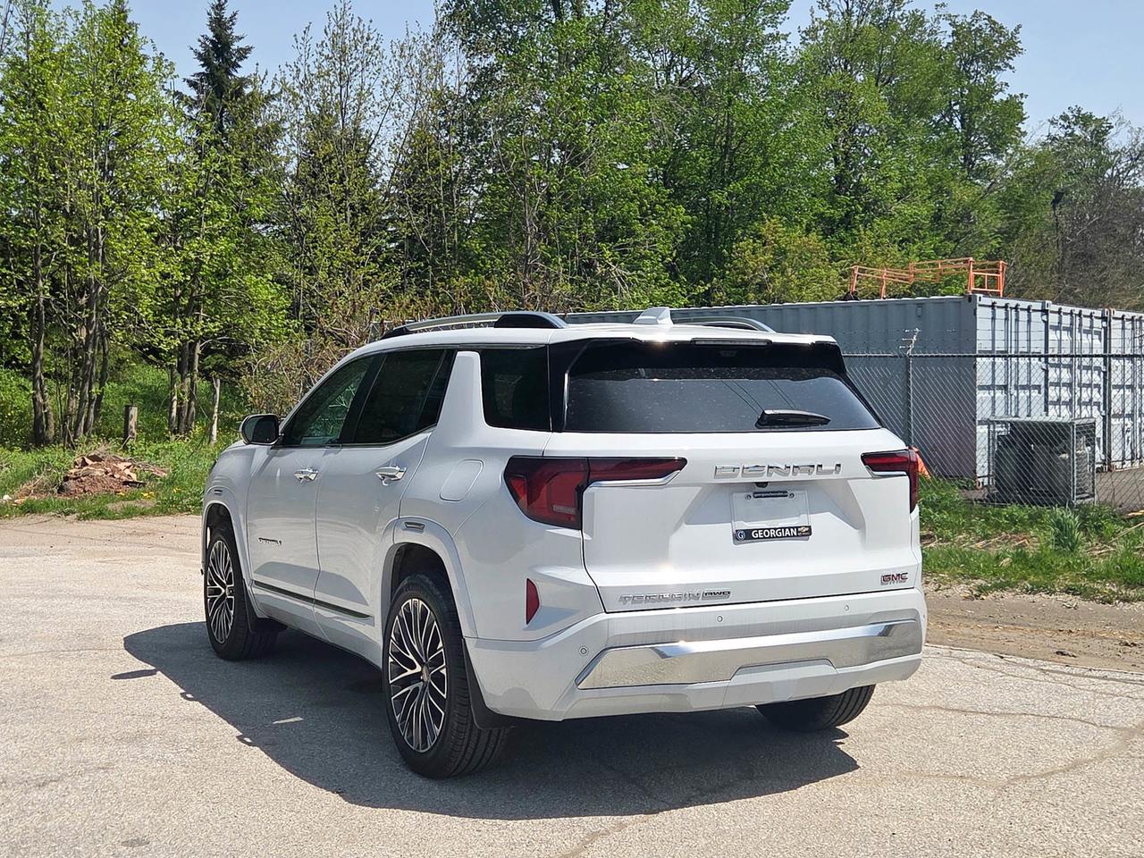 2026 GMC Terrain AWD Denali Photo