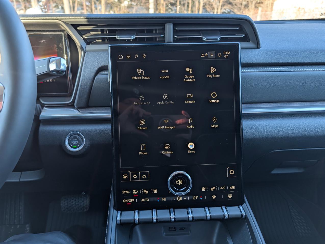 2026 GMC Terrain AWD Denali Photo