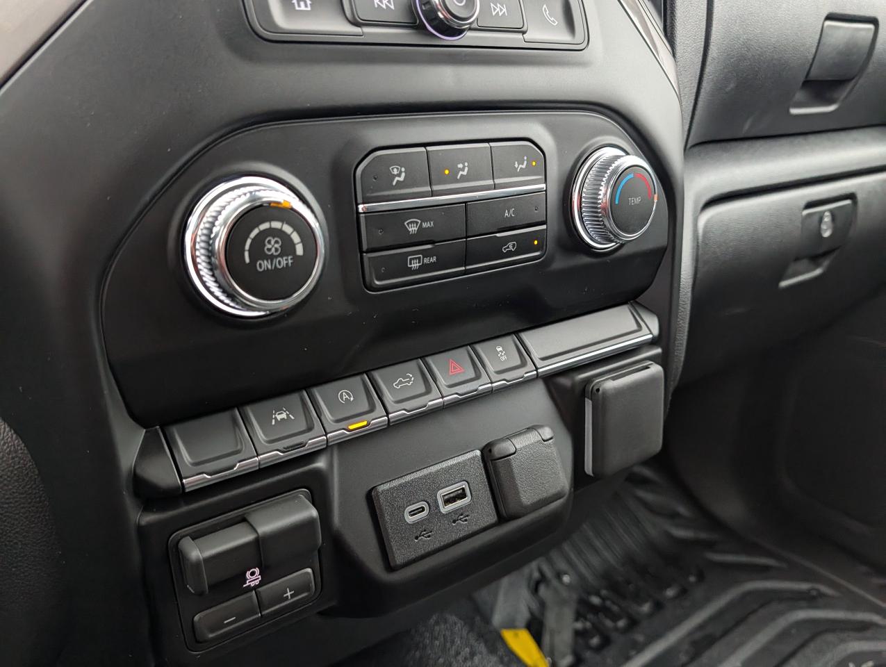 2026 GMC Sierra 1500 PRO Photo