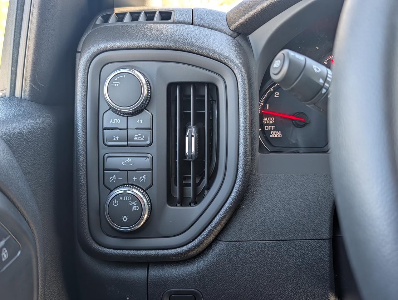 2026 GMC Sierra 1500 PRO Photo