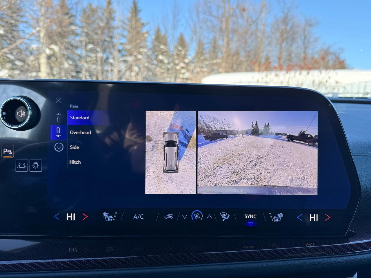 2026 Chevrolet Traverse Z71 Photo