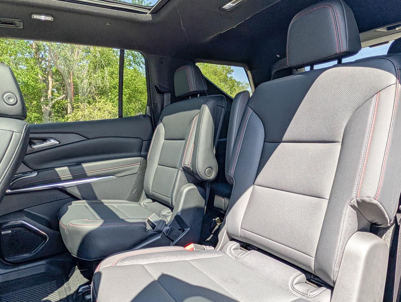 2026 Chevrolet Traverse Z71 Photo