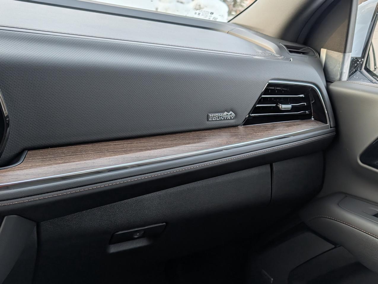 2026 Chevrolet Tahoe HIGH COUNTRY Photo