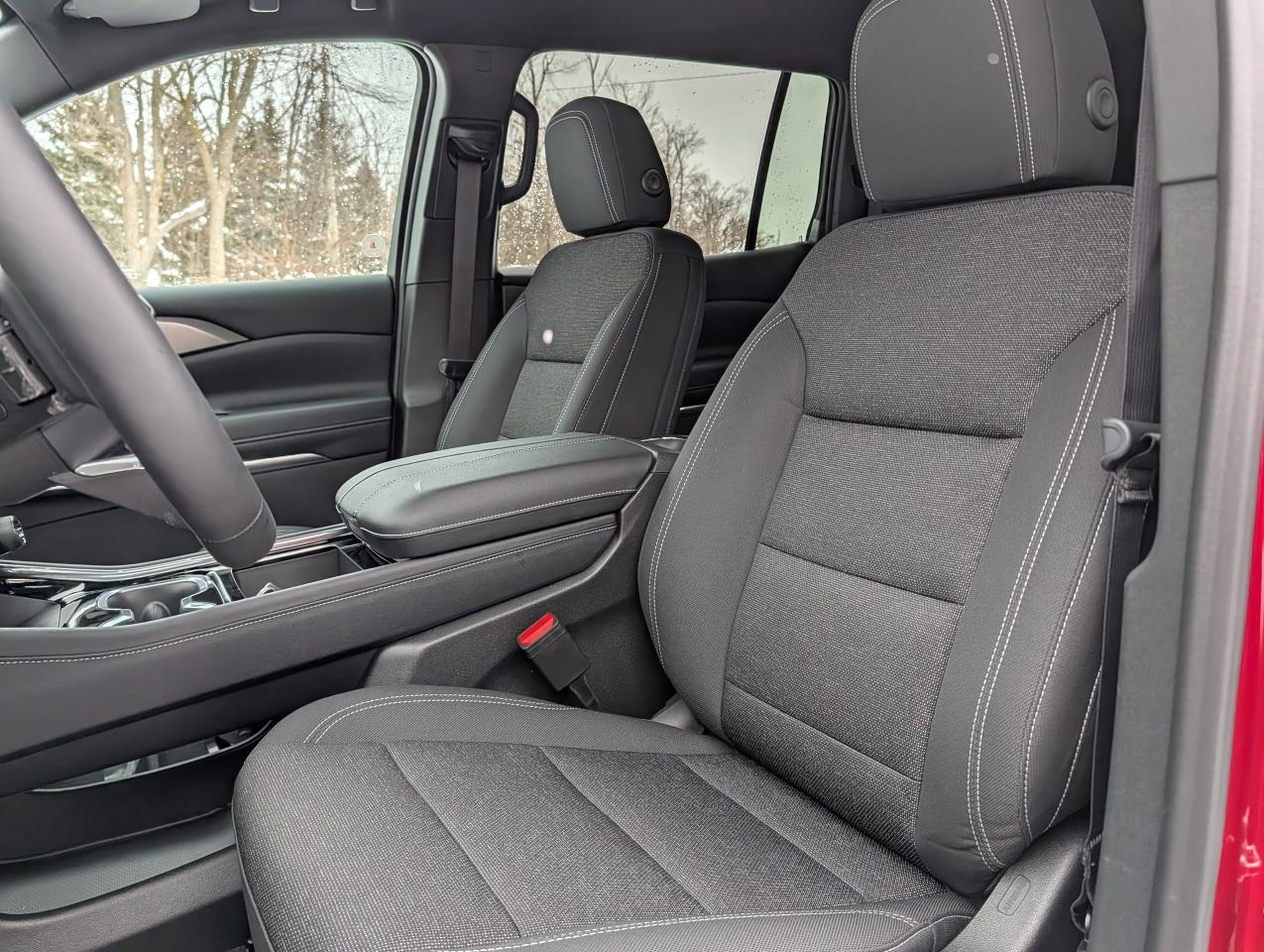 2026 Chevrolet Traverse LT Photo