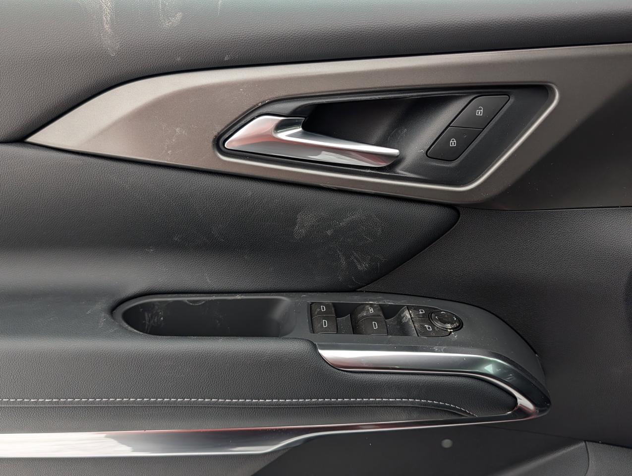 2026 Chevrolet Traverse LT Photo