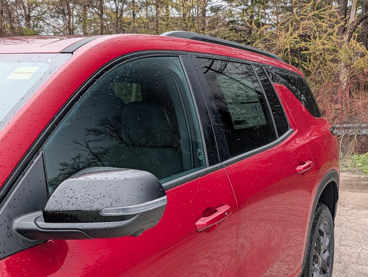2026 Chevrolet Traverse LT Photo