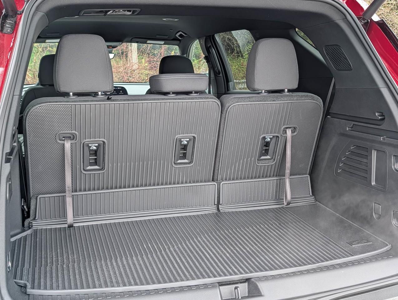 2026 Chevrolet Traverse LT Photo