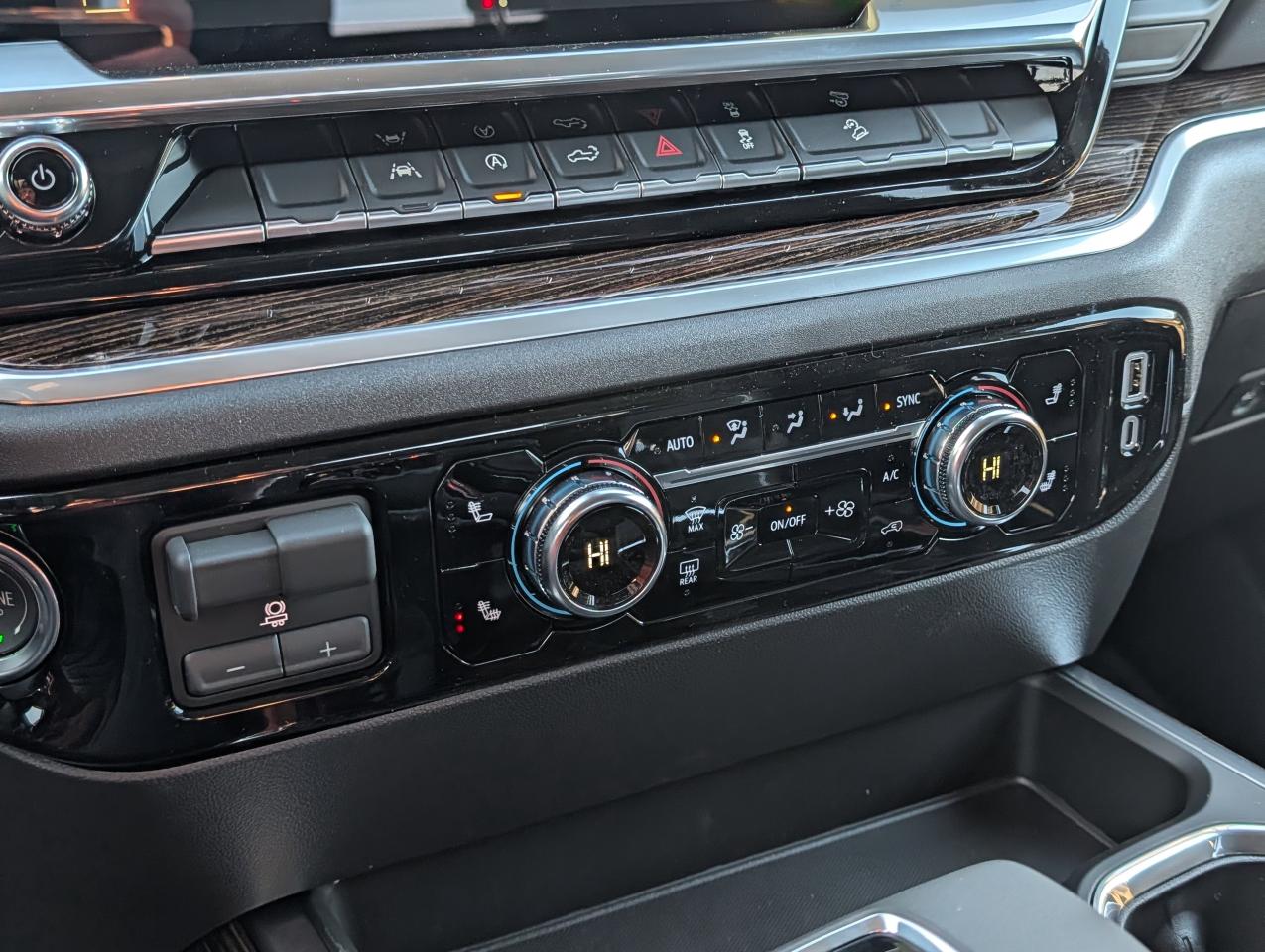 2026 GMC Sierra 1500 ELEVATION Photo