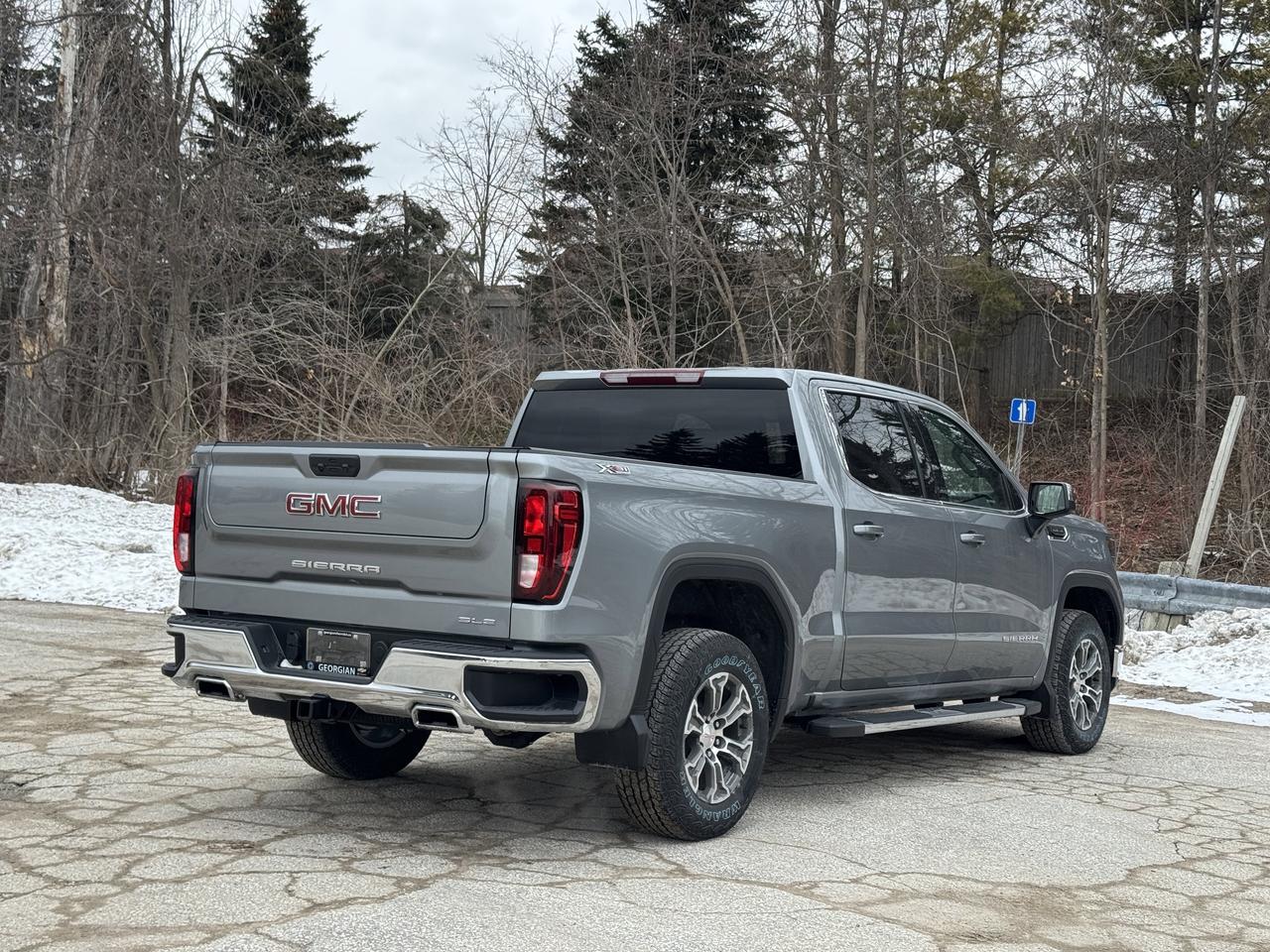2026 GMC Sierra 1500 SLE Photo