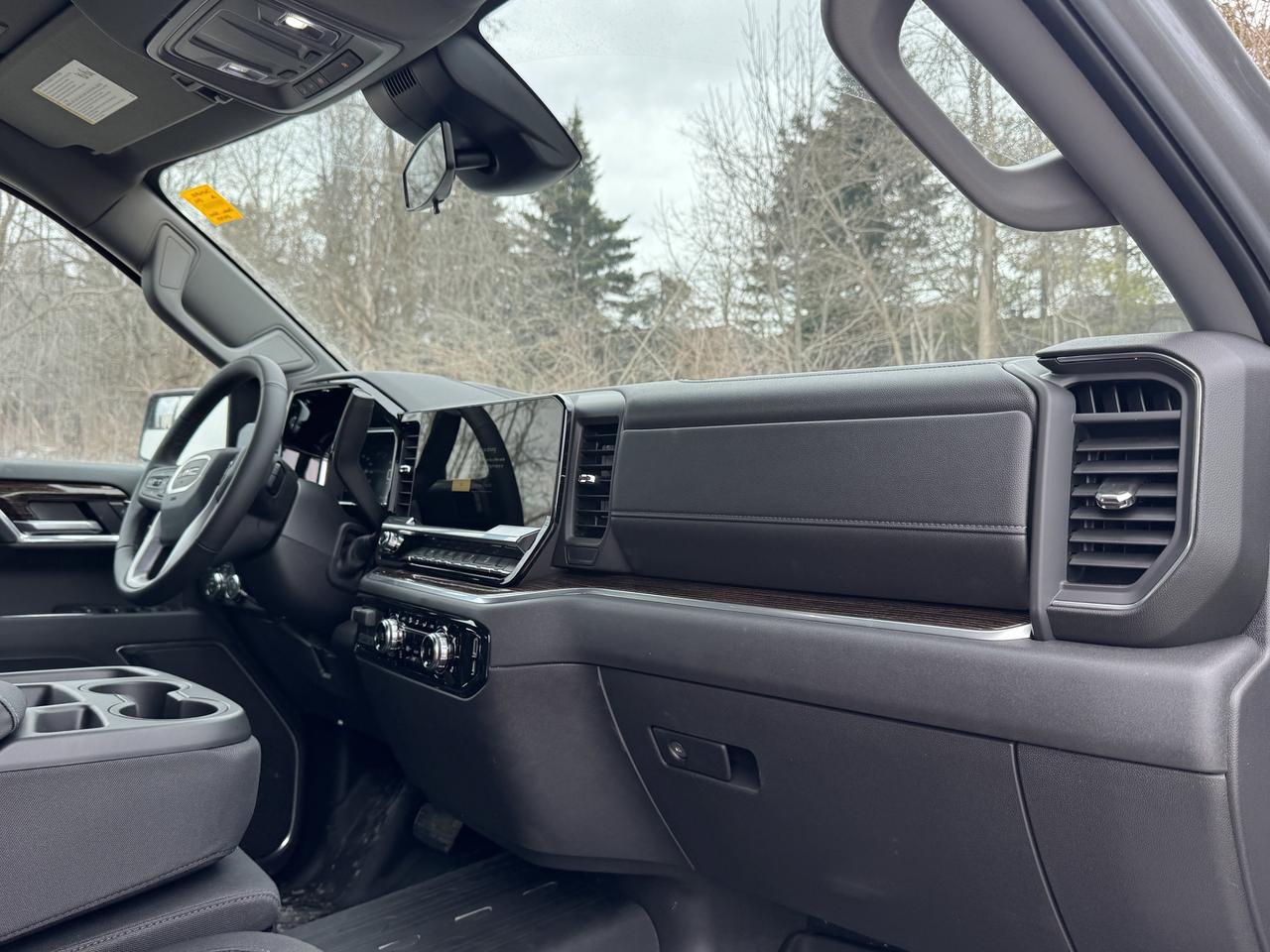 2026 GMC Sierra 1500 SLE Photo