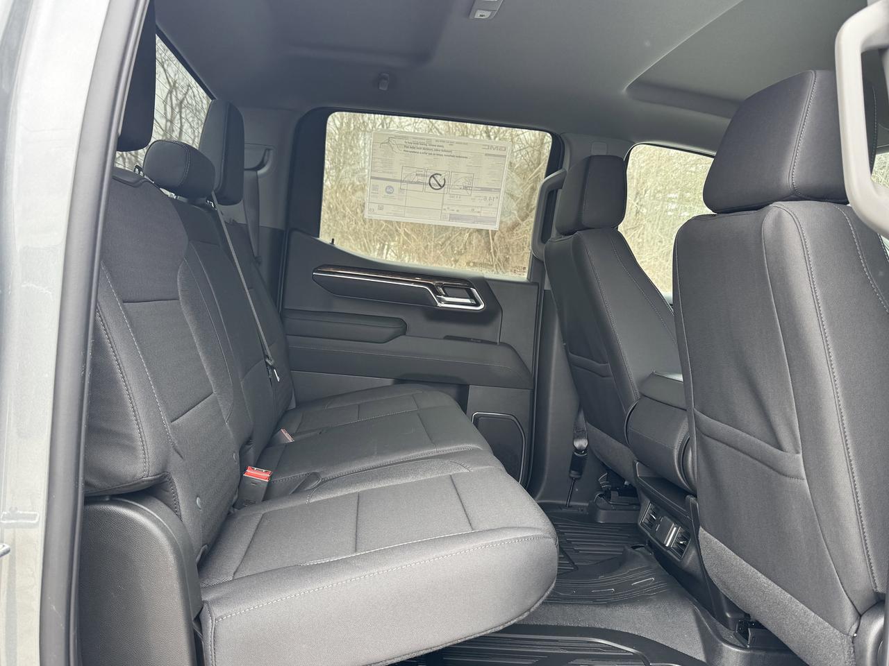 2026 GMC Sierra 1500 SLE Photo