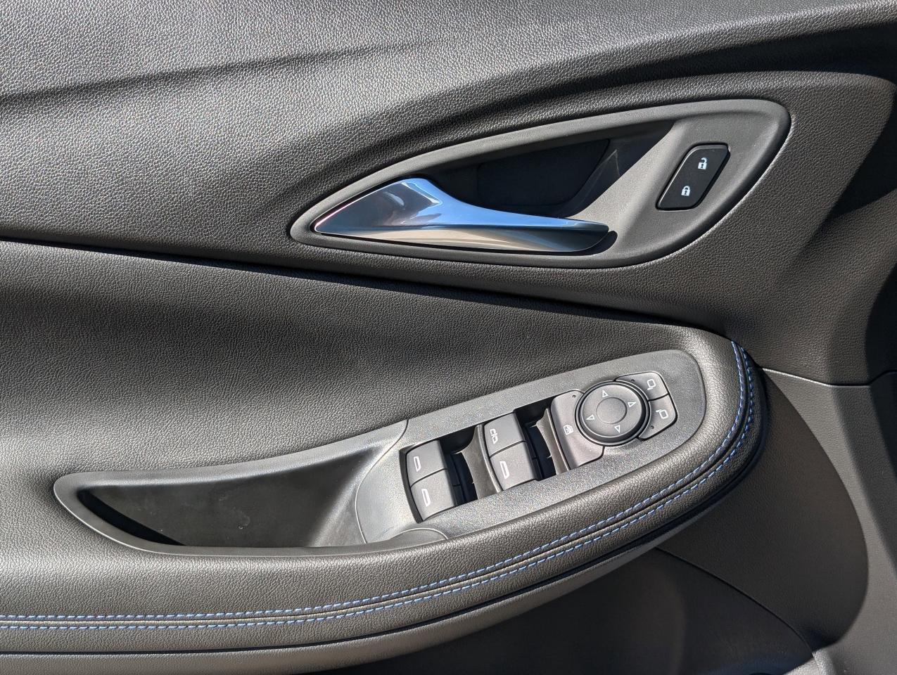 2026 Buick Encore GX Sport Touring Photo