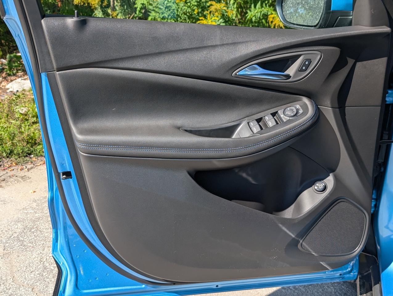 2026 Buick Encore GX Sport Touring Photo